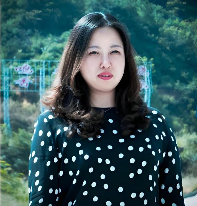 女子养鸡有妙招靠鸡蛋和鸡粪年入上亿元long8唯一登录2019年湖南一